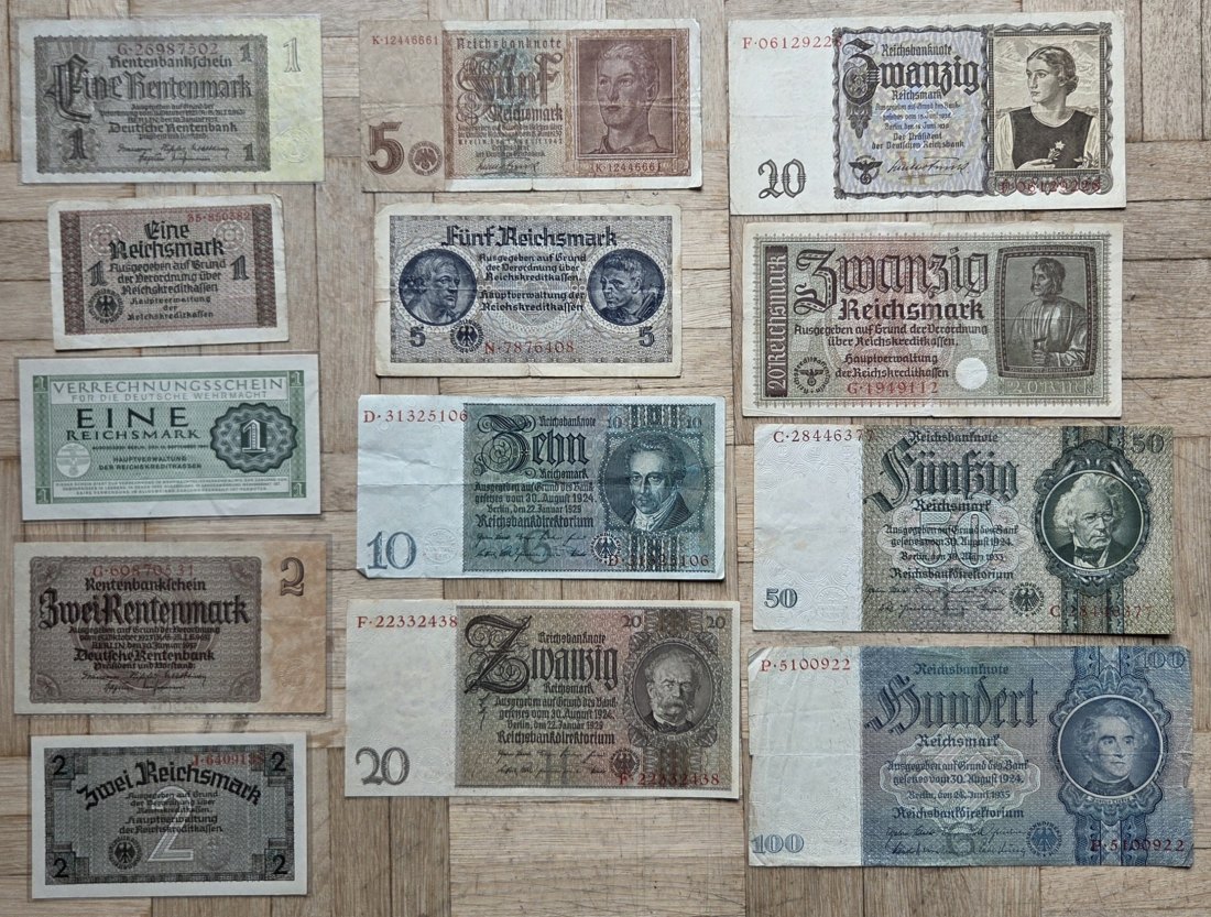  Deutsches Reich: Lot aus 13 Banknoten nach 1924   