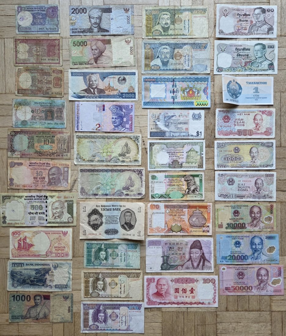  Asien: Lot aus 38 verschiedenen Banknoten   