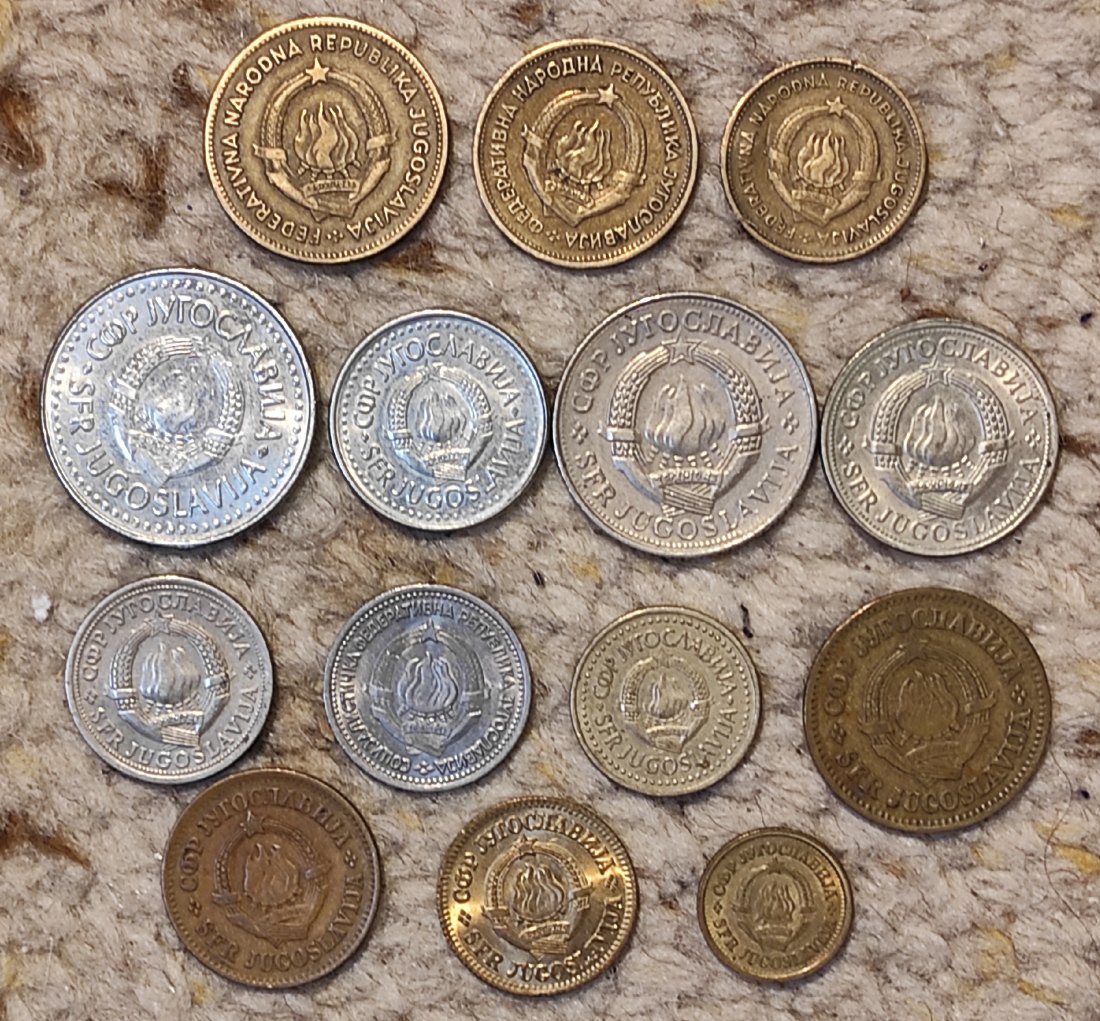  Set 046: Jugoslawien Münzlot mit 14 verschiedenen Münzen   