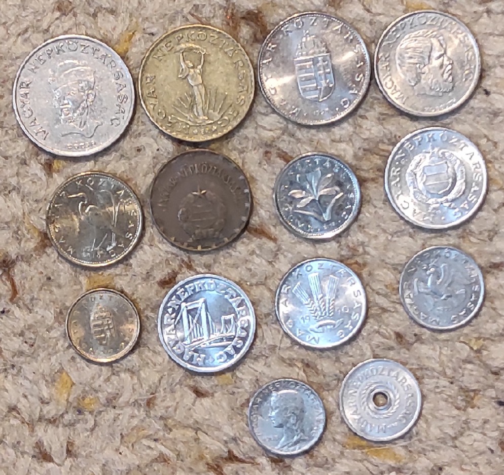  Set 049: Ungarn Münzlot mit 14 verschiedenen Münzen   