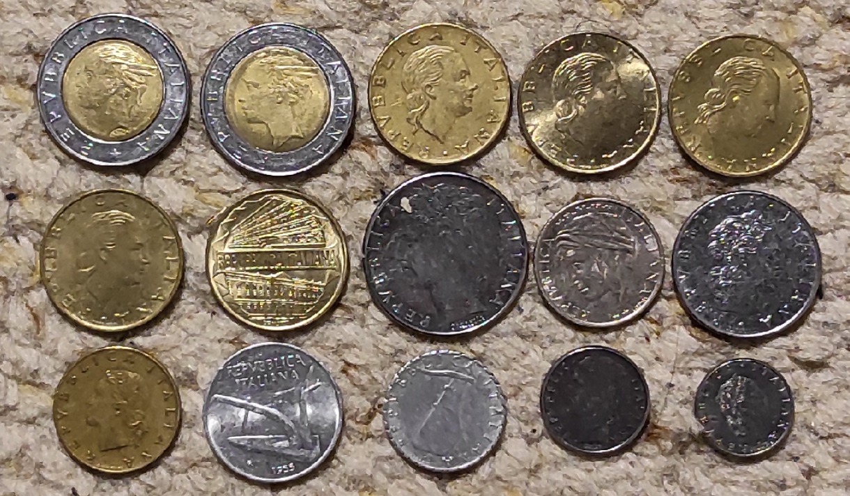  Set 054: Italien Münzlot mit 15 verschiedenen Münzen   