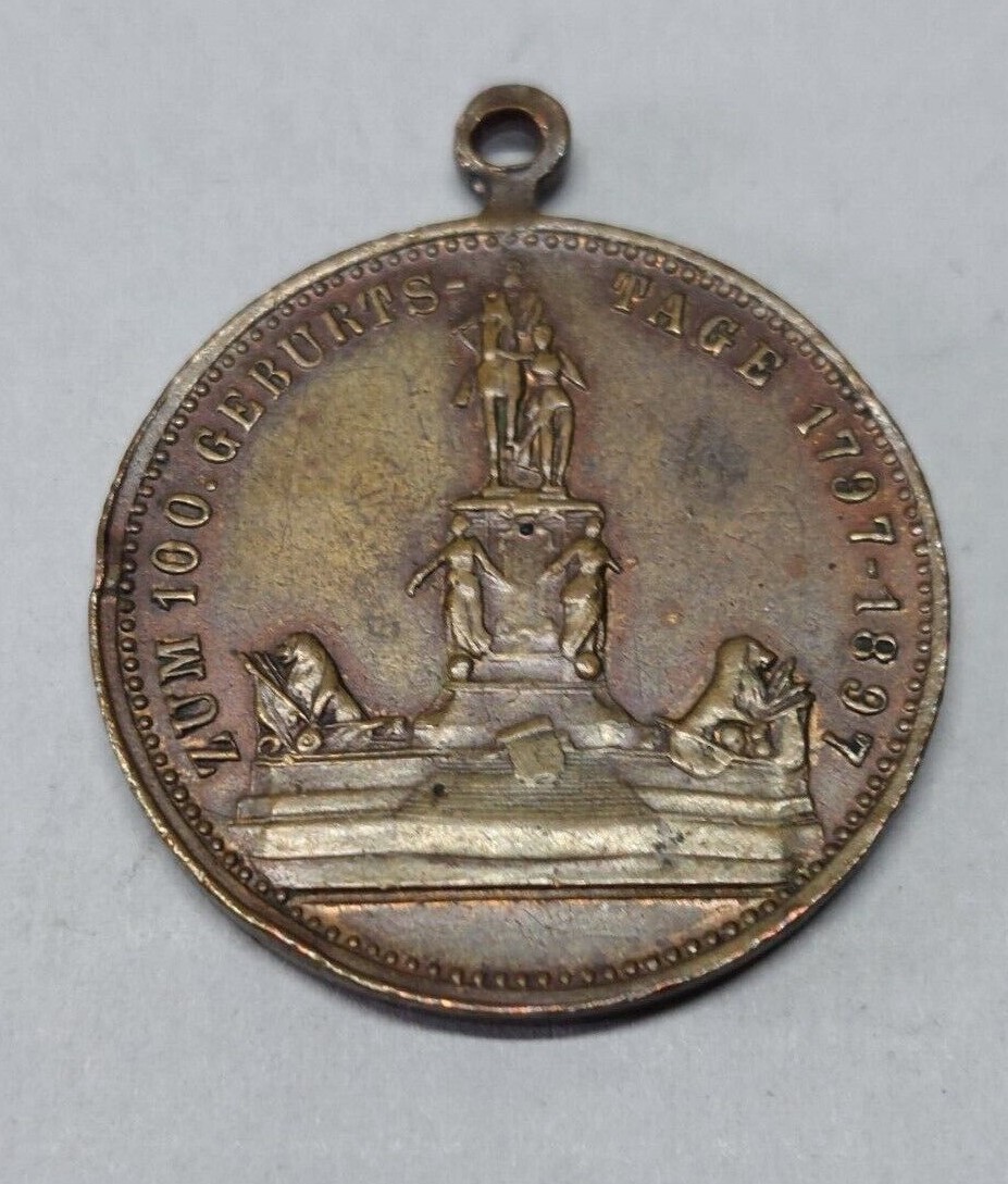  #MED104 Bronzemedaille: gehenkelt, Zum Gedenken auf den 100. Geburtstag Kaiser Wilhelm I.   