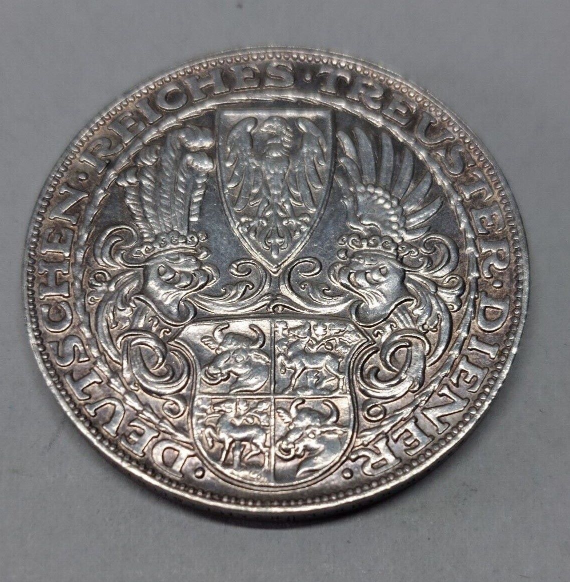  #MED107 Silbermedaille zum Gedenken an den 80. Geburtstag des Reichspräsidenten von Hindenburg   