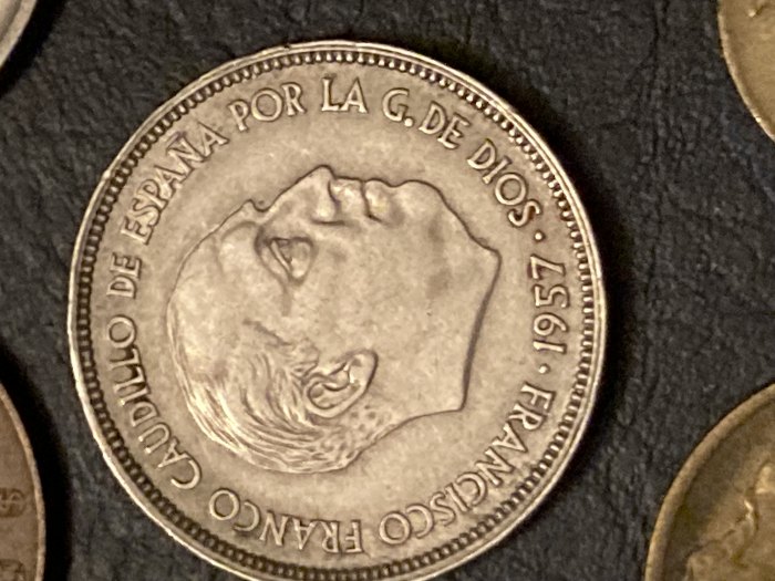  Münze Münzen Umlaufmünze Spanien 25 Pesetas 1957 im Stern 65   