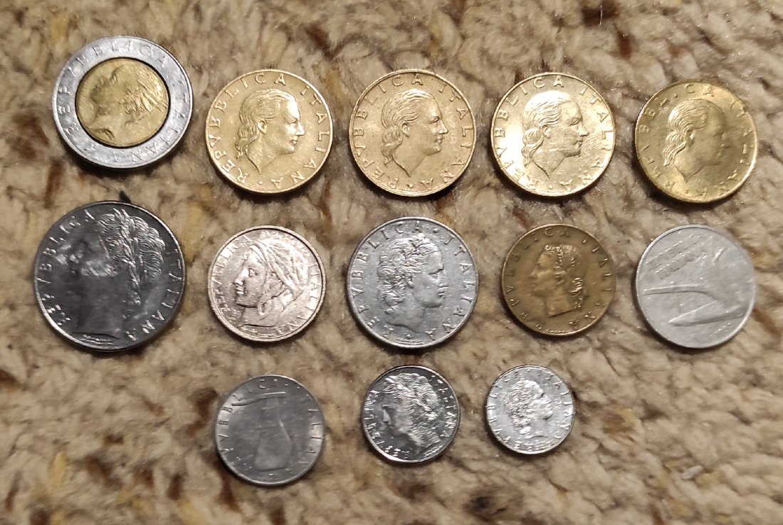 Set 002: Italien Münzlot mit13 verschiedene Münzen   