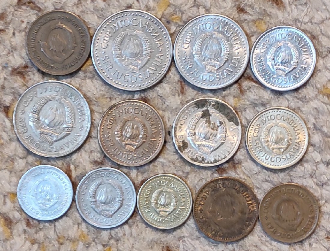  Set 006: Jugoslawien Münzlot mit 12 verschiedenen Münzen   