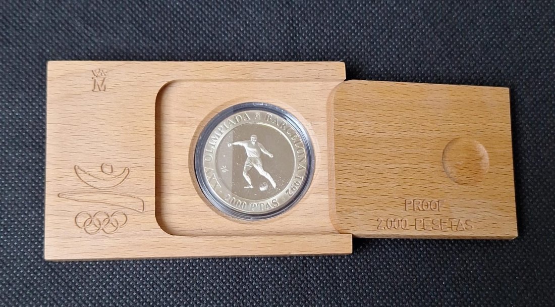  Spanien, 2000 Pesetas Silber PP in Holz-Box, Olympische Spiele Barcelona 1992, Fußball   