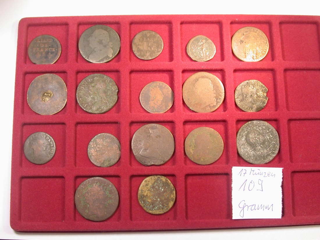  17 alte Kupfer- und Bronzemünzen schlecht erhalten auch Römer  109 Gramm Originalbilder   