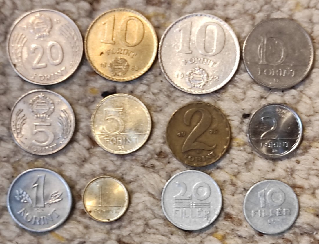  Set 094: Ungarn Münzlot mit 12 verschiedenen Münzen   