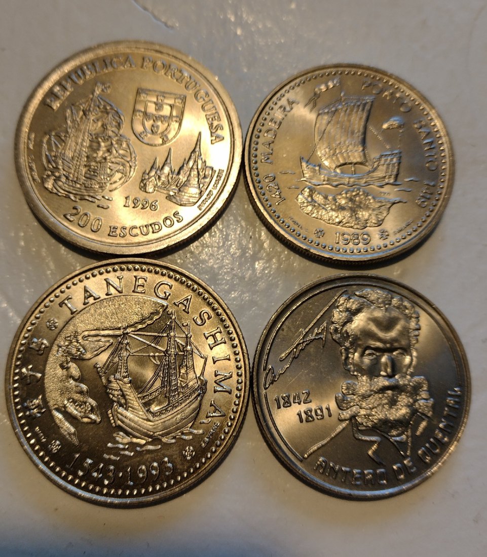  Portugal, 2*200+2*100 Escudo, cuni   