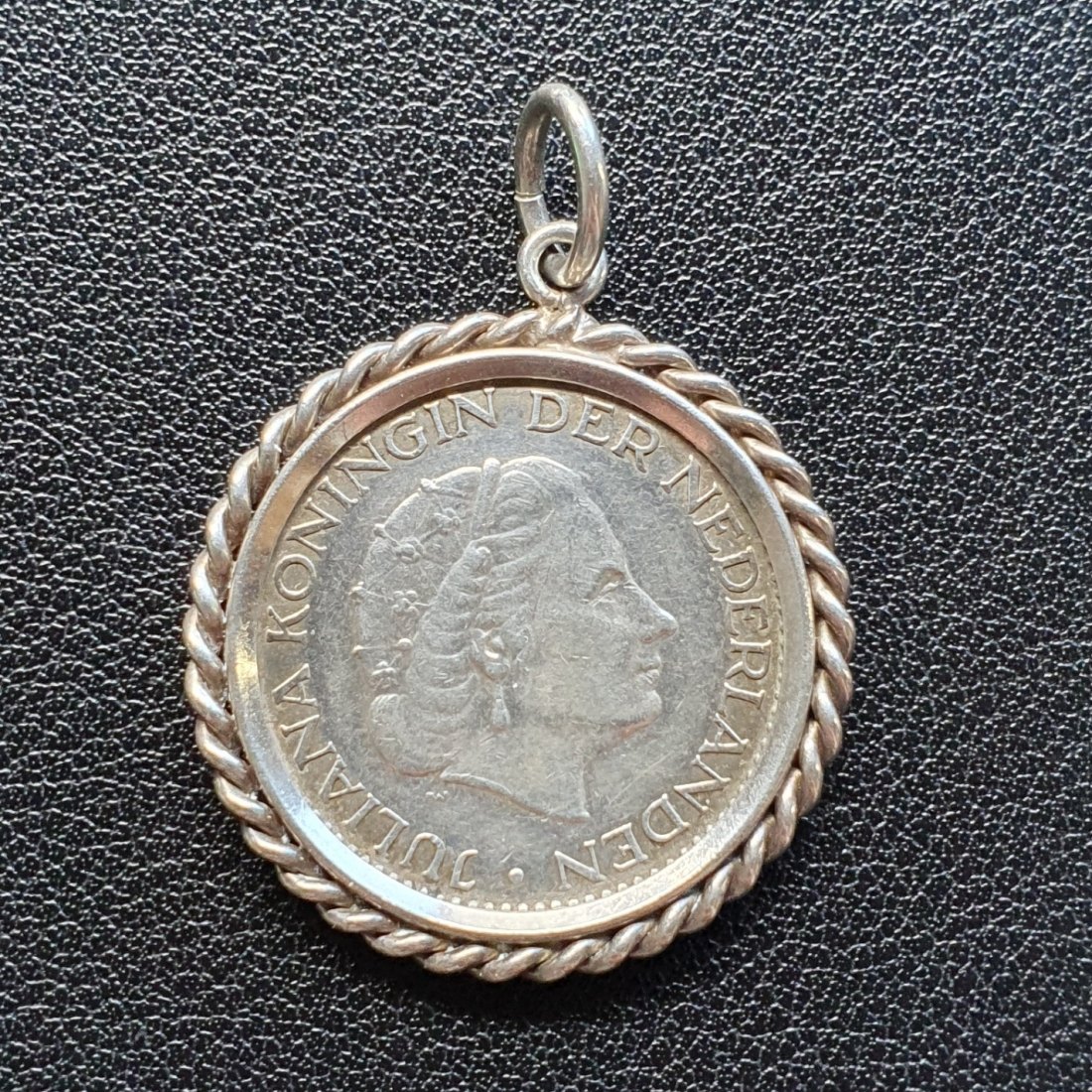  Niederlande 1 Gulden 1958 Silber Münze gefasst ; 4,68 g Feinsilber   