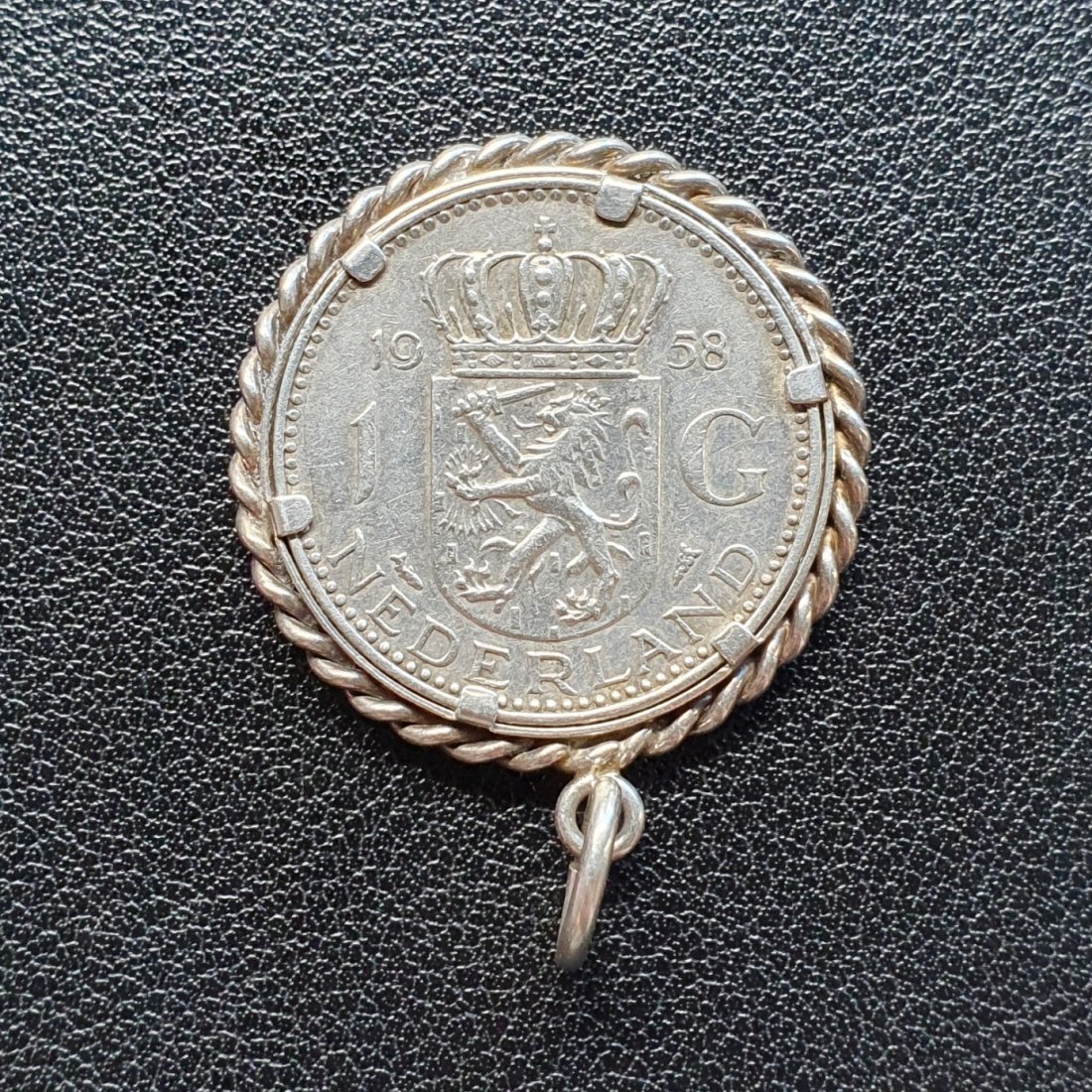  Niederlande 1 Gulden 1958 Silber Münze gefasst ; 4,68 g Feinsilber   