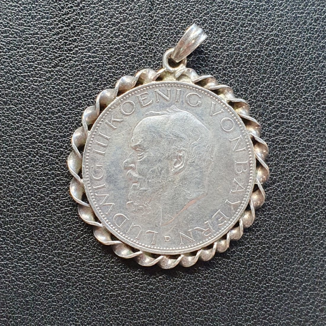  Kaiserreich Münze Bayern Ludwig III König von Bayern 1914 D gefasst als Münzanhänger 15 g fein   