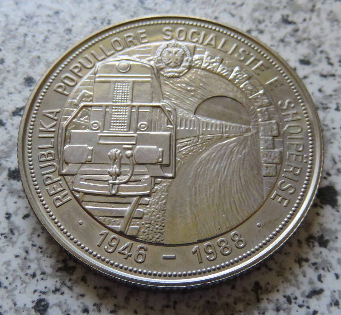  Albanien 5 Leke 1988   