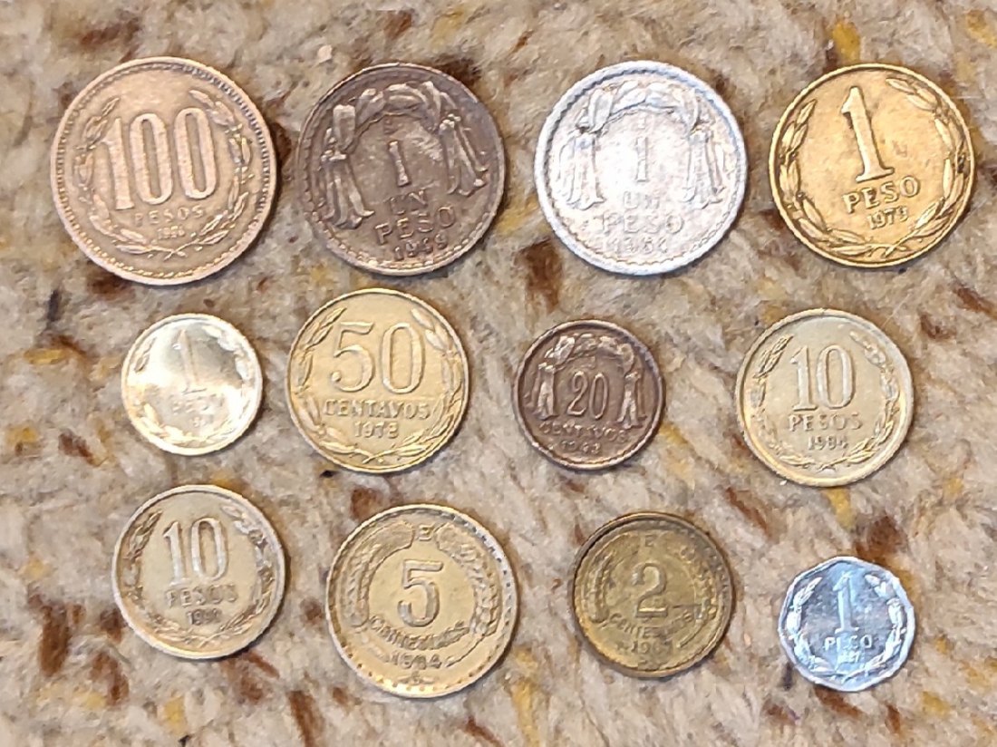  Set 006: Chile Münzlot mit 12 verschiedenen Münzen   