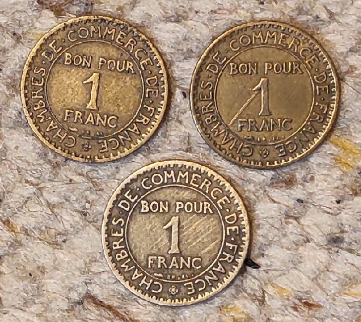  d028: Frankreich Münzlot mit 3 älteren 1 Franc Stücken   