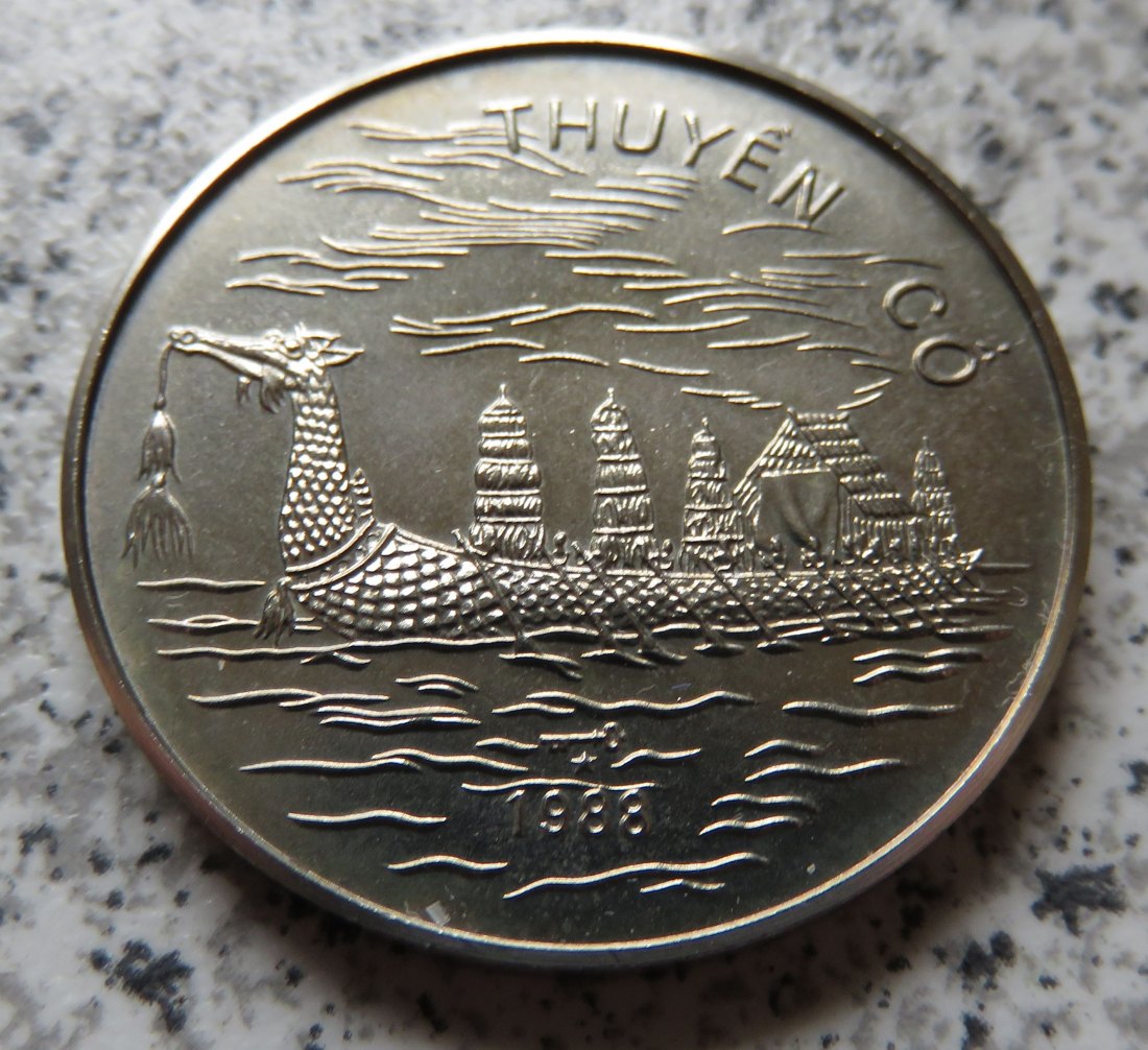  Vietnam 10 Dong 1988   