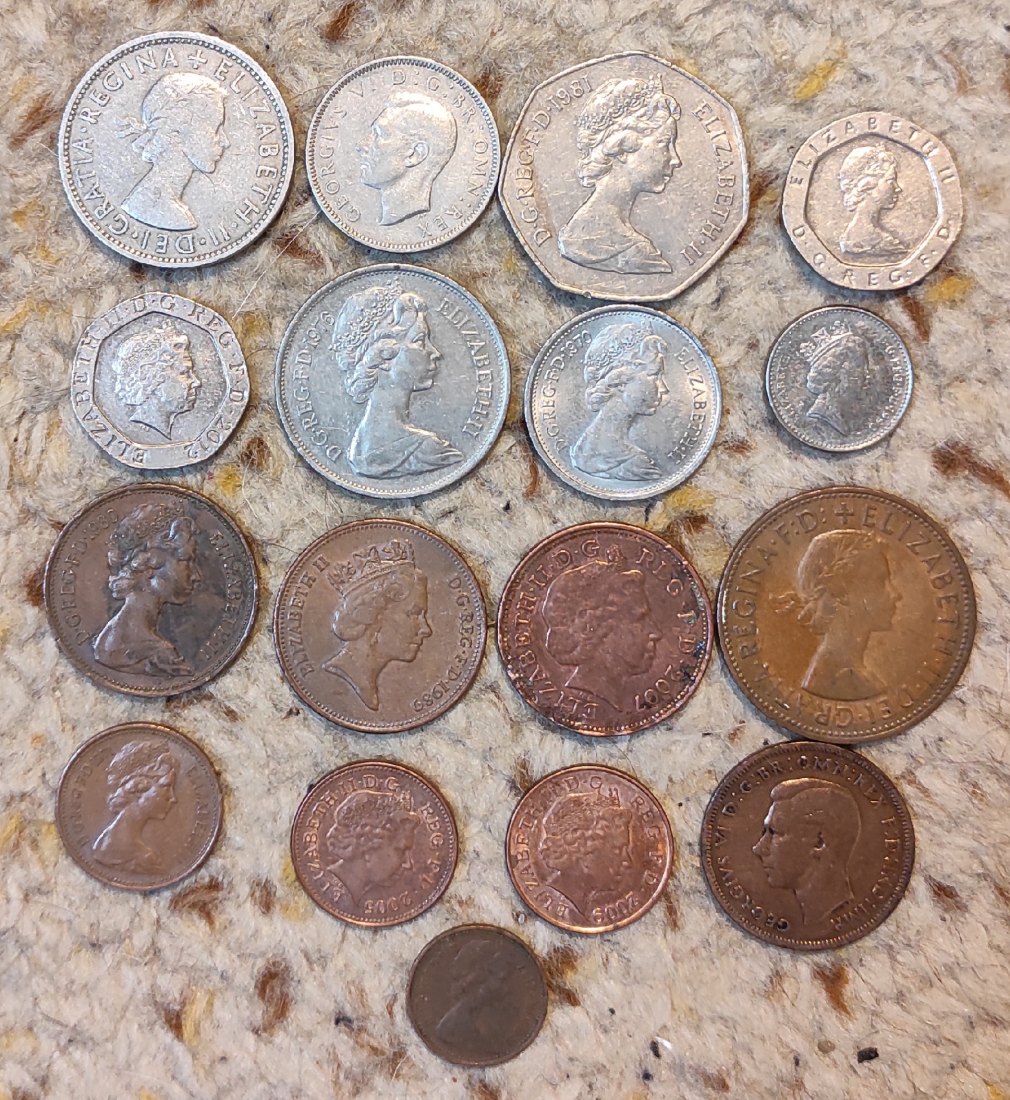  Set 111: Großbritannien Münzlot mit 17 verschiedenen Münzen   