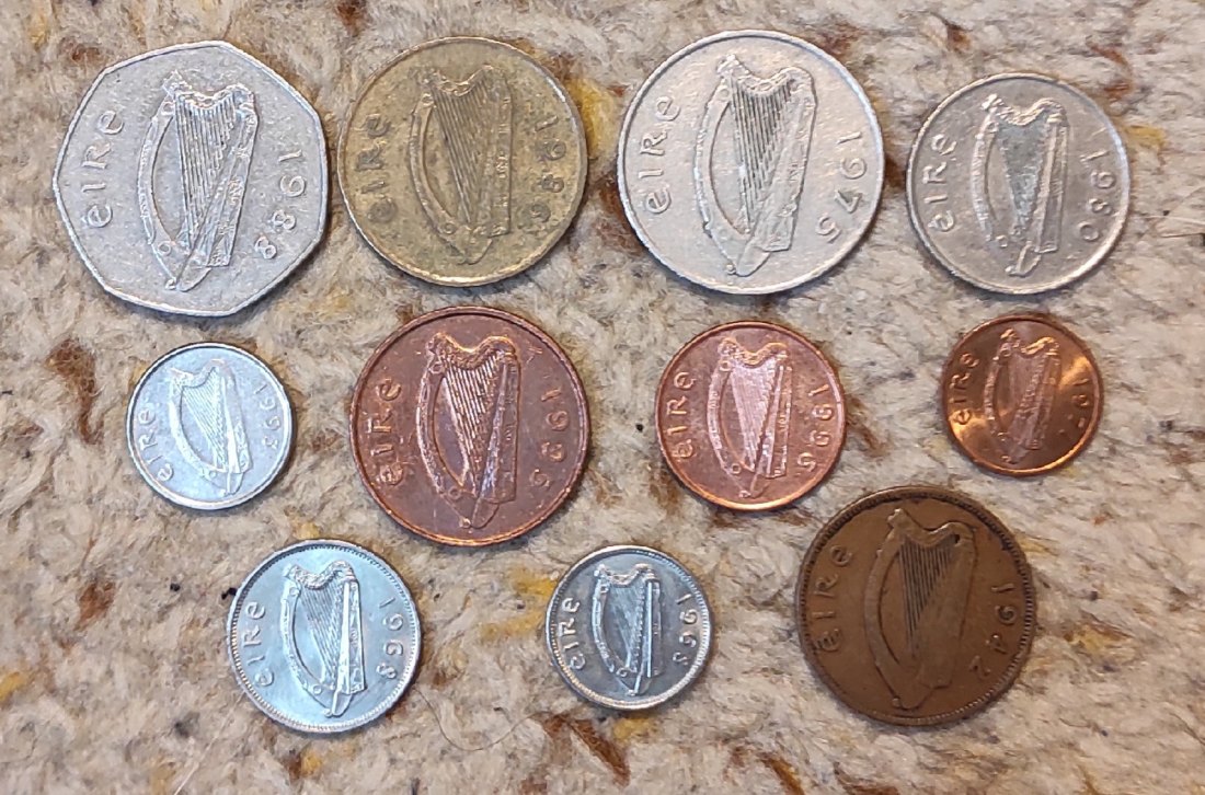  Set 112: Irland Münzlot mit 11 verschiedenen Münzen   