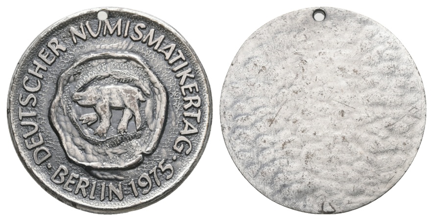  Medaille 1975; Deutscher Numismatikertag Berlin; gelocht; 8,90 g; Ø 31,3 mm   