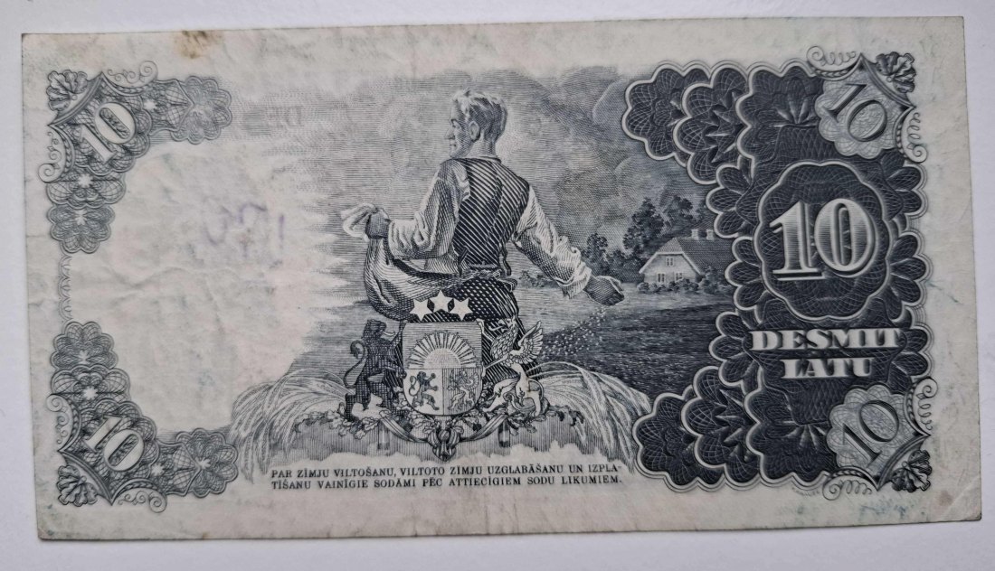  Lettland 10 Latu 1940 Banknote mit Gebrauchsspuren P.29   