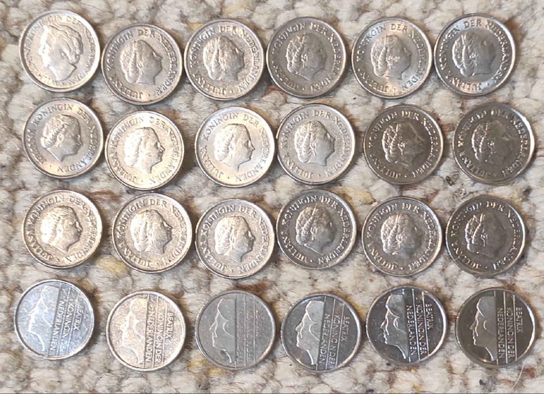  Set 068: Niederland Münzlot mit 24 x 25 Cent Stücken verschiedener Prägejahre   