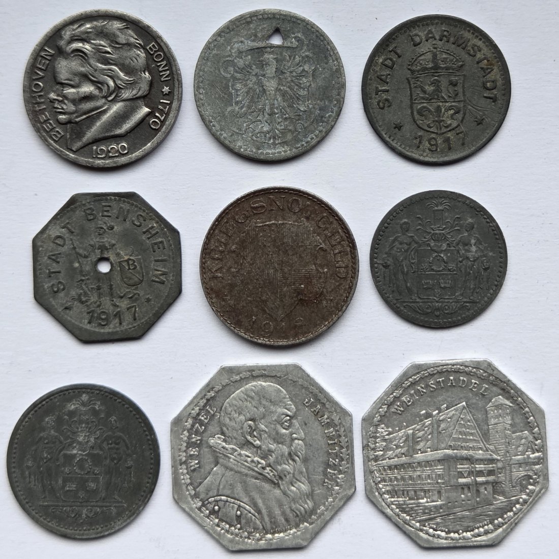  Notgeld: Lot aus neun verschiedenen Münzen   
