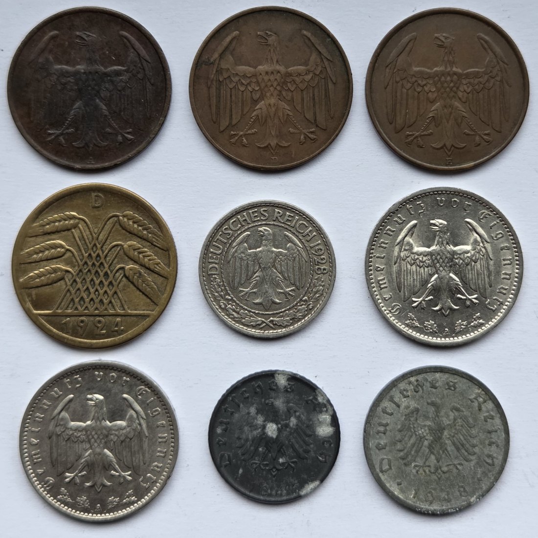  Deutsches Reich: Lot aus neun Kleinmünzen   
