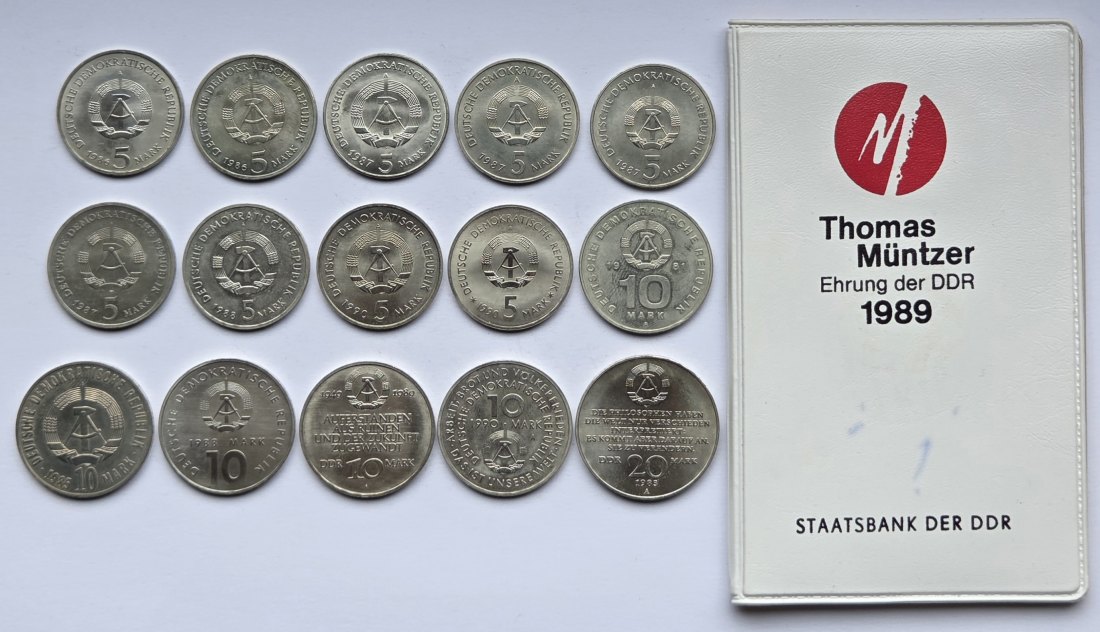  DDR: Lot aus 15 verschiedenen Gedenkmünzen + Blister Thomas Müntzer   