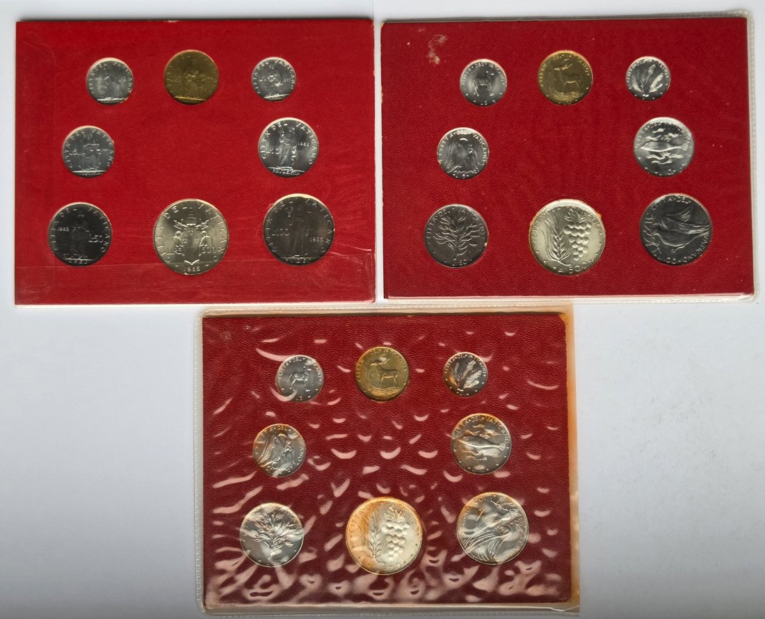  Vatikan: Kursmünzensätze 1965 + 1970 + 1976, enthalten 27,6 g Feinsilber   