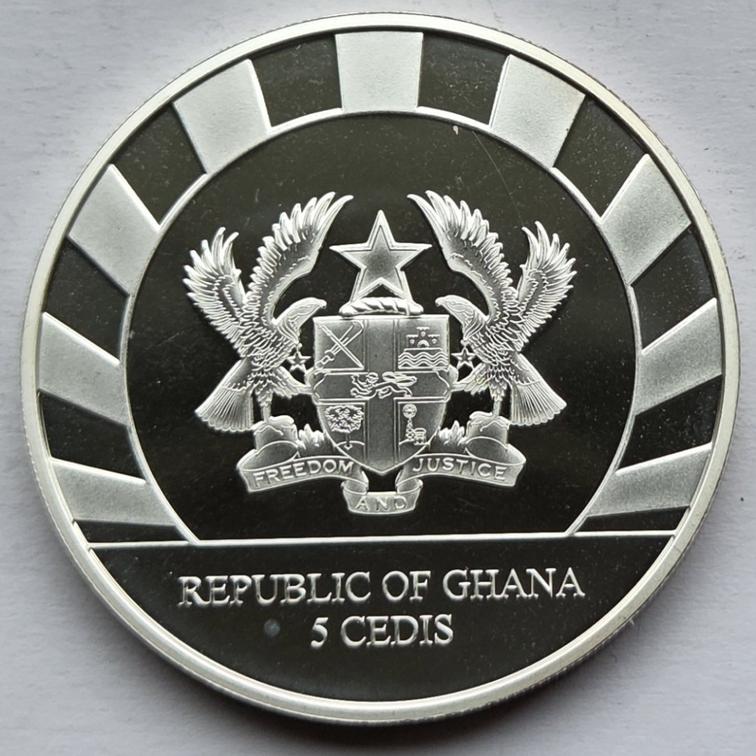  Ghana: Silberunze Säbelzahntiger 2020   