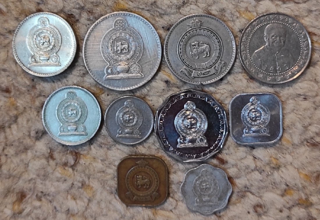  Set 086: Sri Lanka Münzlot mit 10 verschiedenen Münzen   