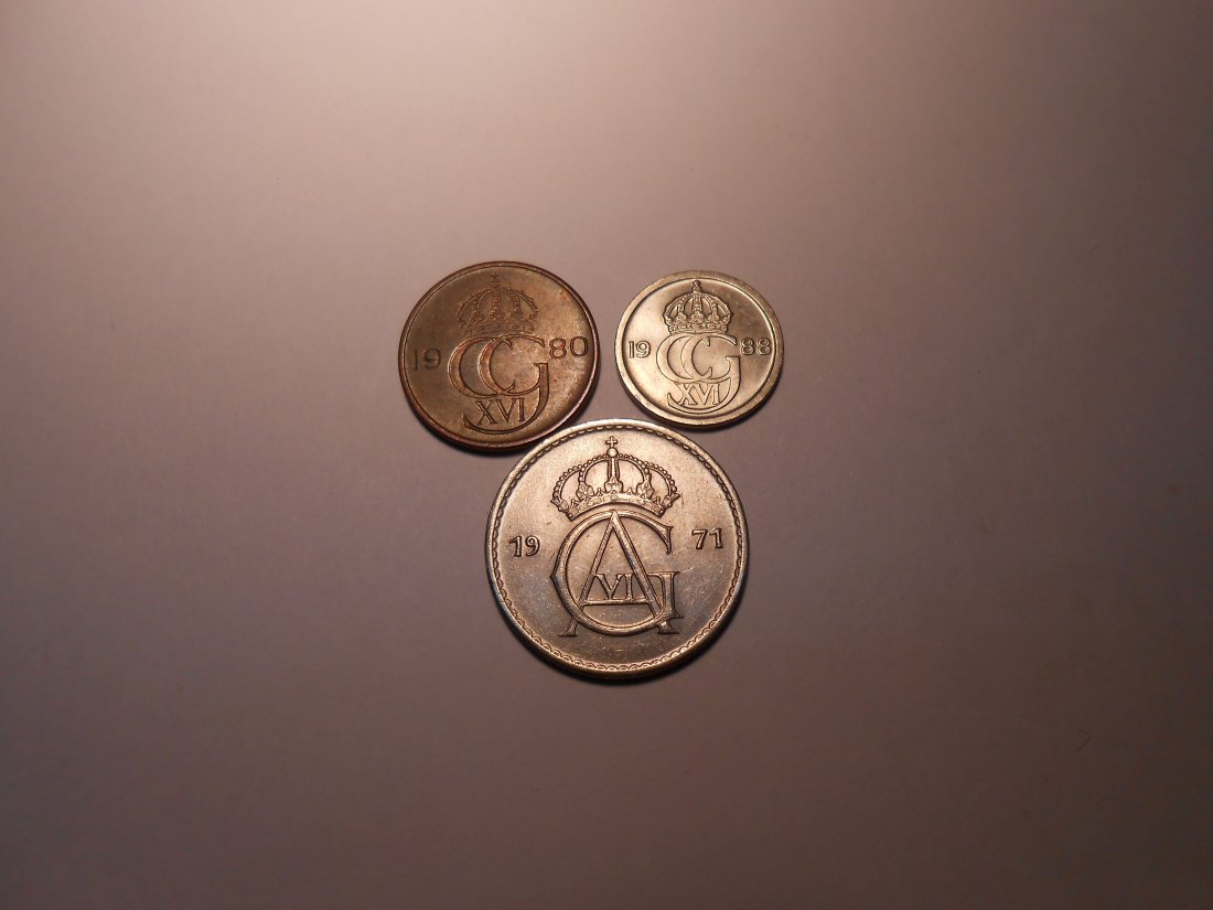  hn1 / Schweden, 3er Lot, 5Öre 1980 U (KM# 849), 10Öre 1988 D (KM# 850), 50Öre 1971 U (KM#837)   