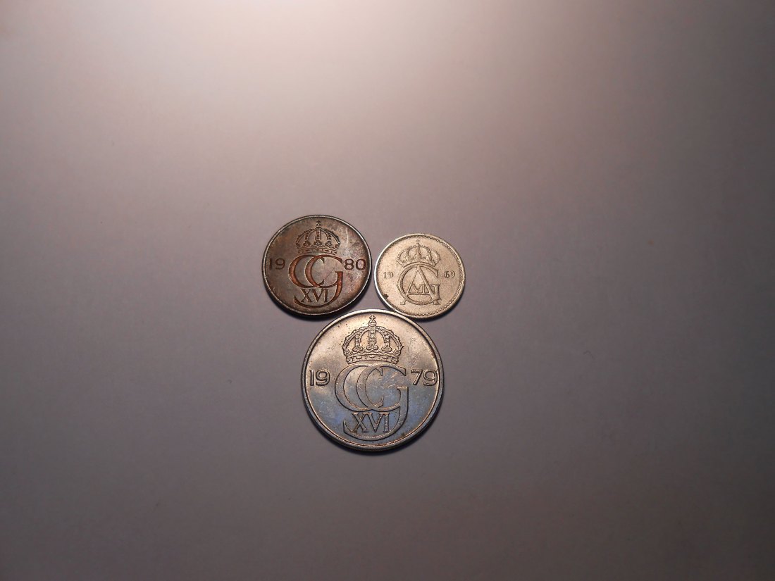  hn2 / Schweden, 3er Lot, 5Öre 1980 U (KM# 849), 10Öre 1969 U (KM# 820), 50Öre 1979 U (KM# 855)   