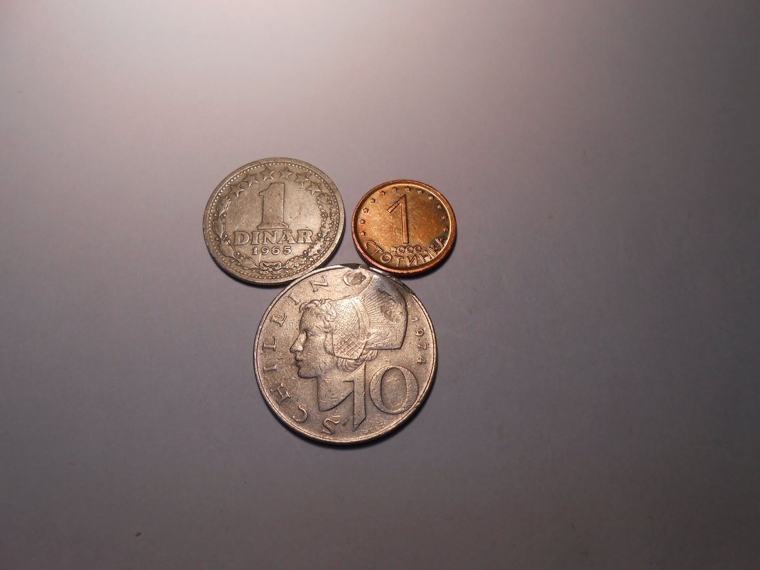 hn6 / Jugoslawien, Bulgarien, Österreich / 3er Lot, 1 Dinar 1965 (KM# 47), 1 Stotinka 2000 (KM# 237a
