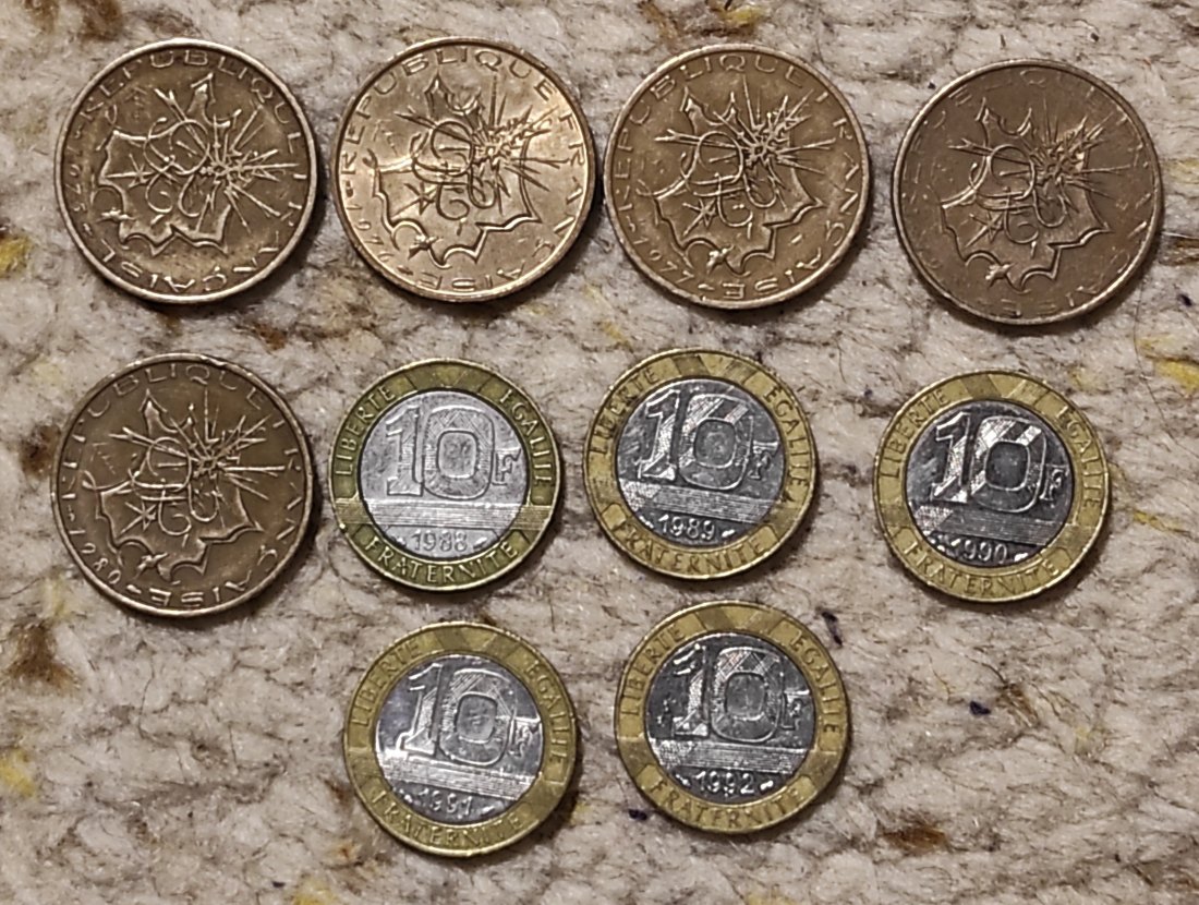  Set 033: Frankreich Münzlot mit 10 x 10 Francs, verschiedene Jahrgänge   