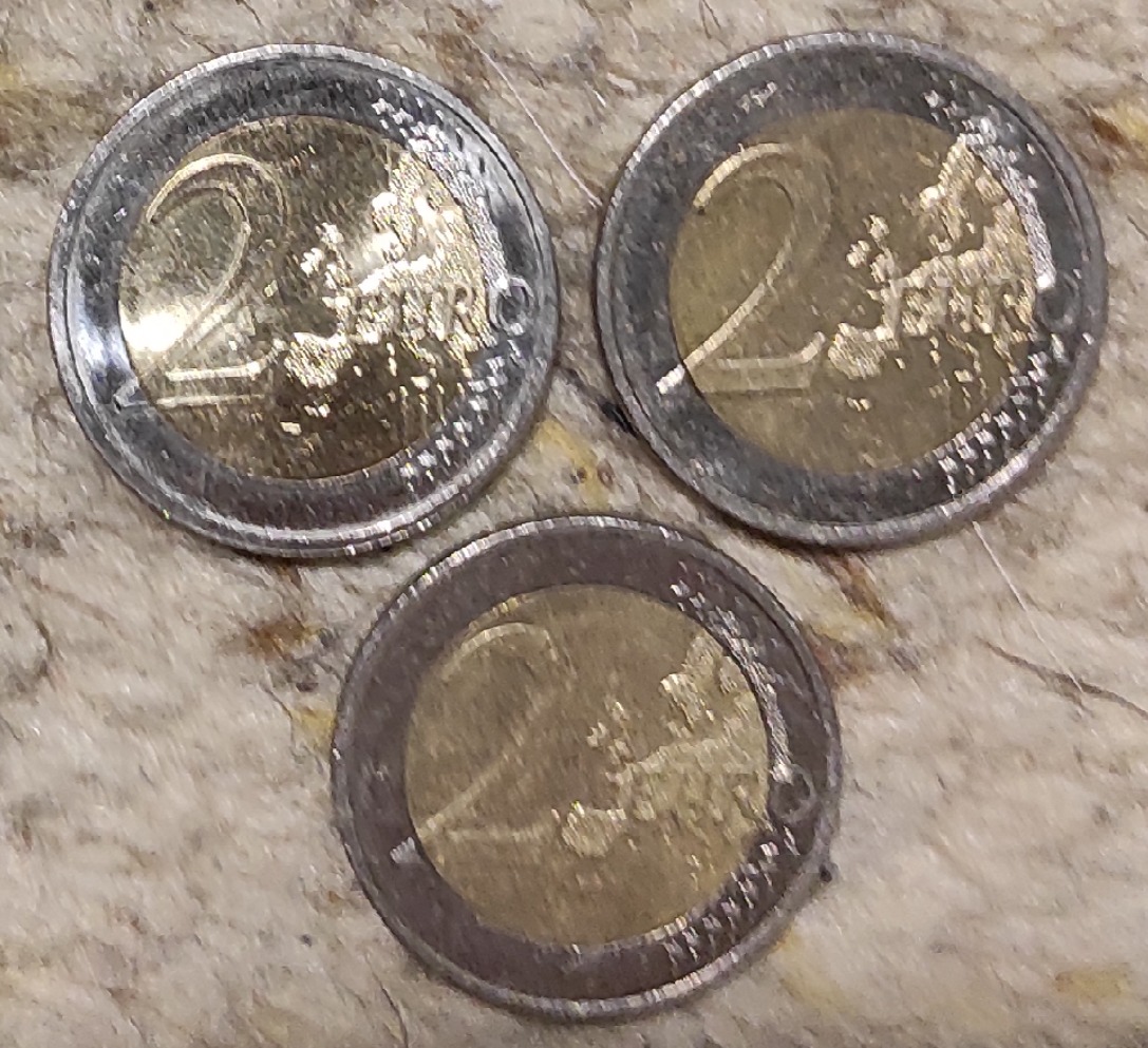  d033: Deutschland kleines Münzlot mit 3 x 2 € Stücken aus Umlauf   