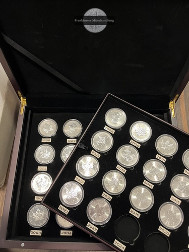  Kanada 37x5 Dollar Maple Leaf Münzen LOT 1988-2023 FM-Frankfurt Feinsilber: 1150g   