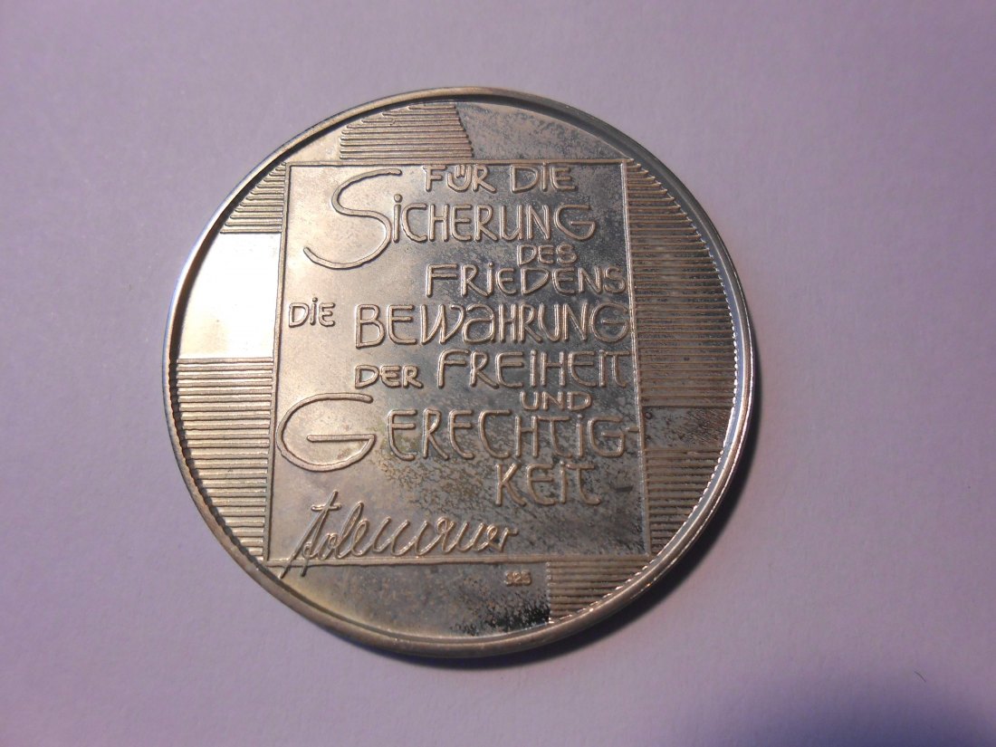  C39.°° Medaille Silber 925 punziert, ”KONRAD ADENAUER 1876-1976 //   