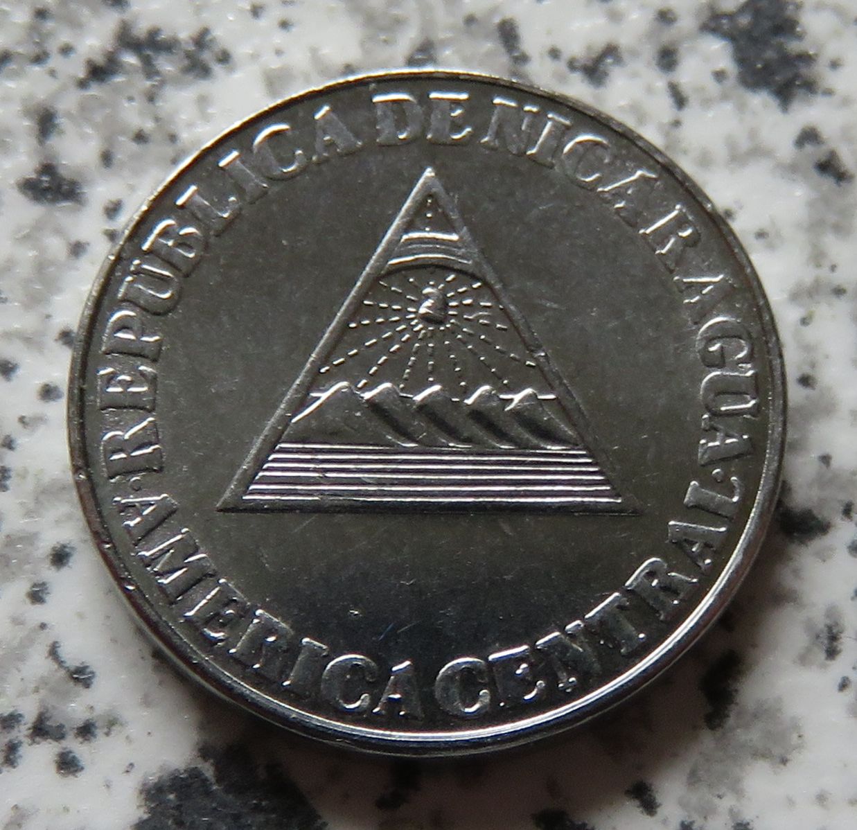  Nicaragua 5 Centavos 1994   
