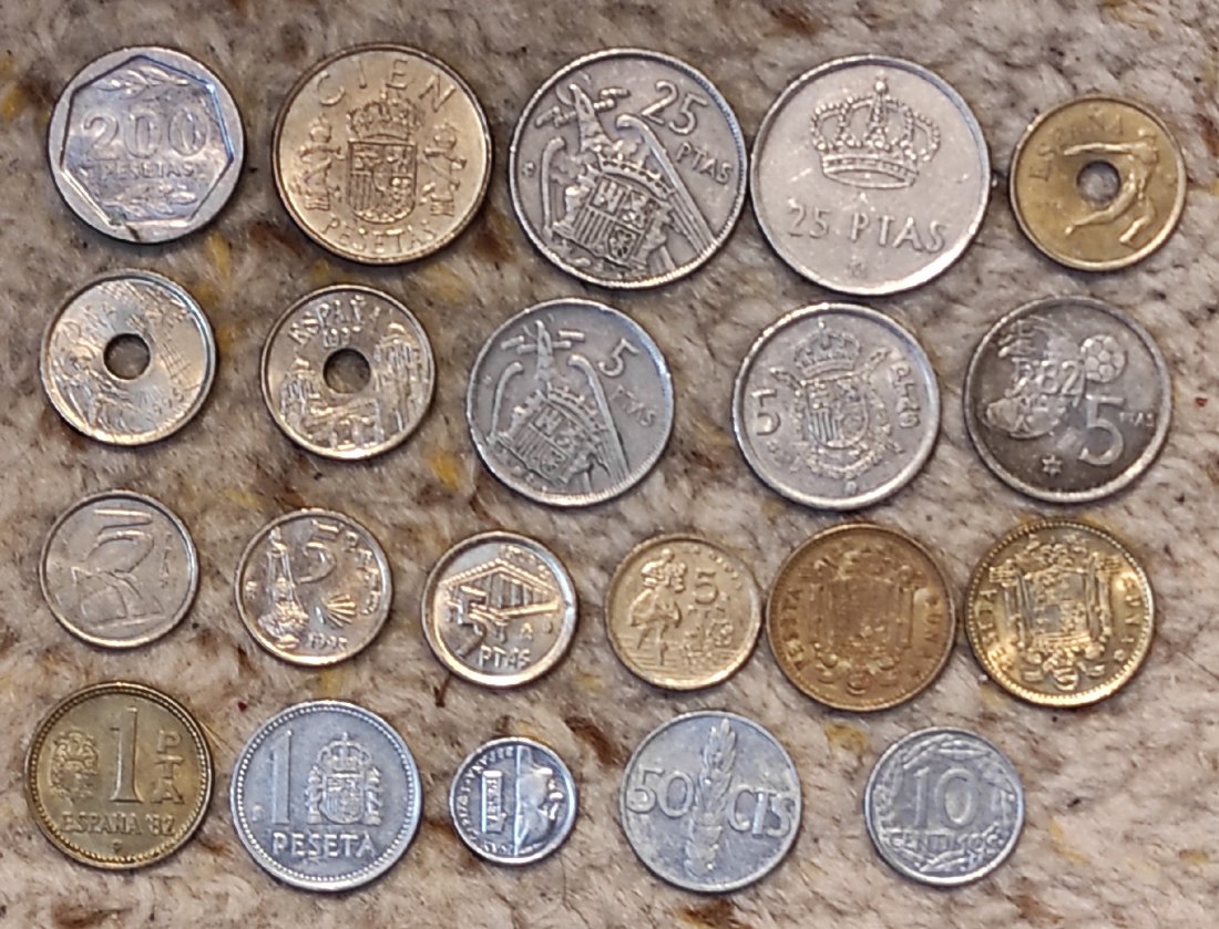  Set 074: Spanien Münzlot mit 21 verschiedenen Münzen   