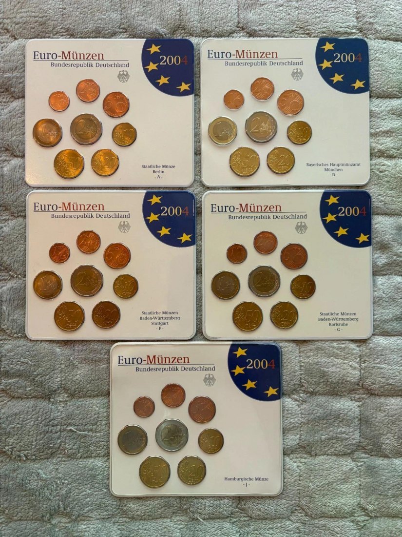  Deutschland 5 Kursmünzensätze 2004 ST-alle Prägestätten ADFGJ im Originalblister   
