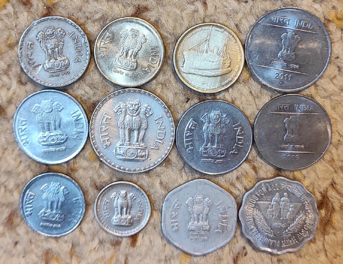  Set 059: Indien Münzlot mit 12 verschiedenen Münzen   