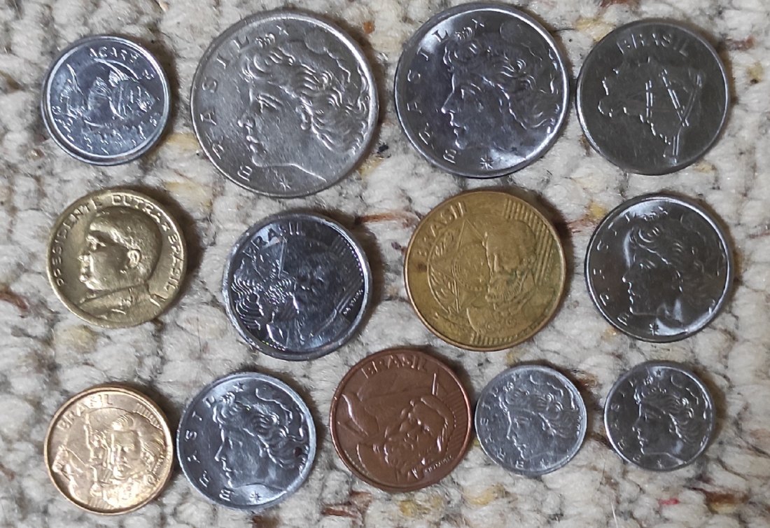  Set 080: Brasilien Münzlot mit 13 verschiedenen Münzen   