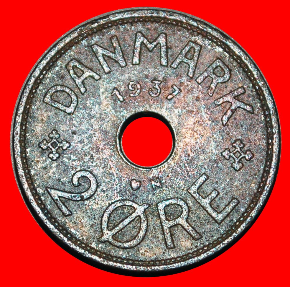 Ⰺ HOLE (1926-1940): DENMARK ★ 2 ORE 1937! Christian X (1912-1947)★LOW START★NO RESERVE!