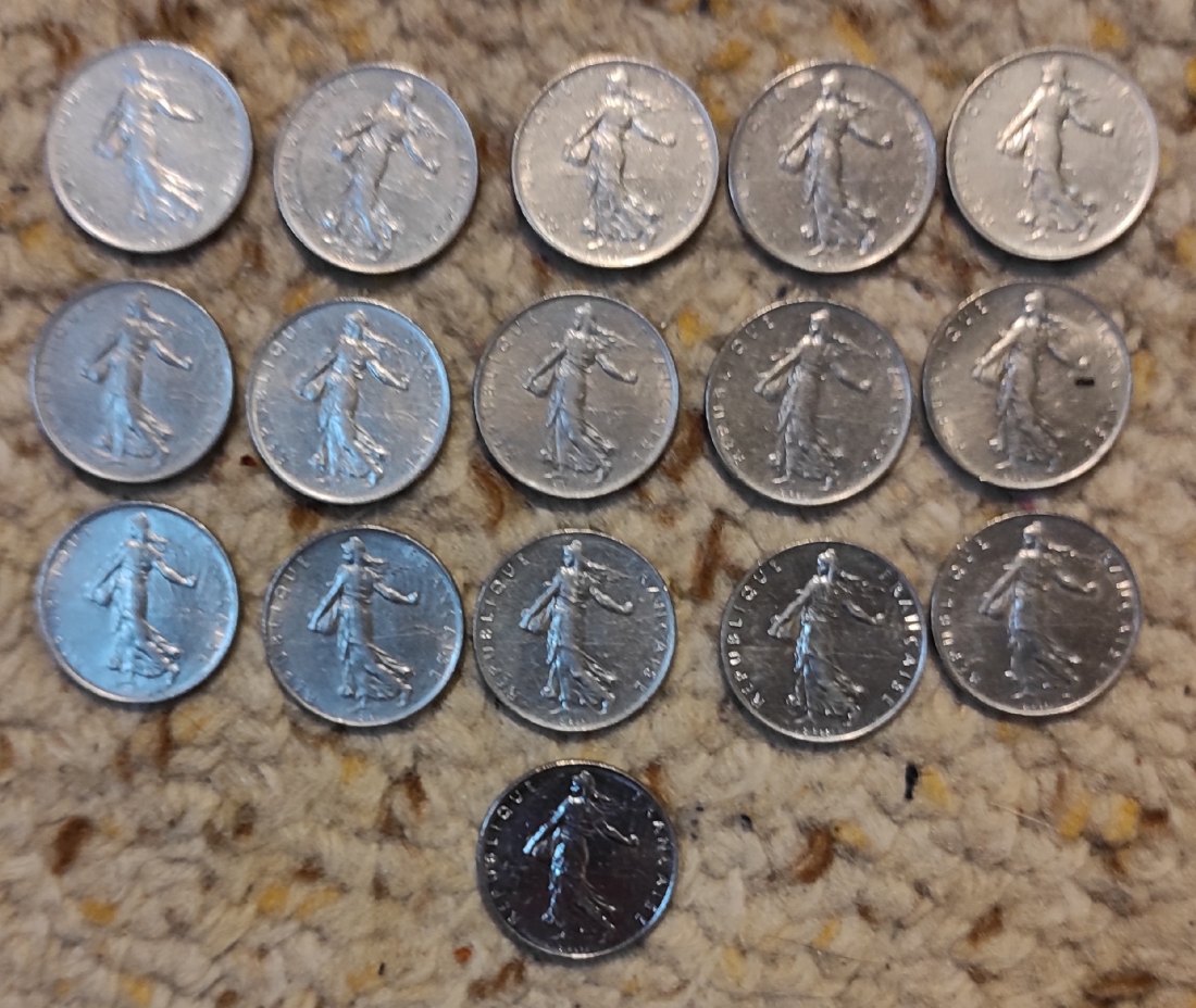  Set 026: Frankreich Münzlot mit 16 x 1 Franc-Stücken mit verschiedenen Jahrgängen   