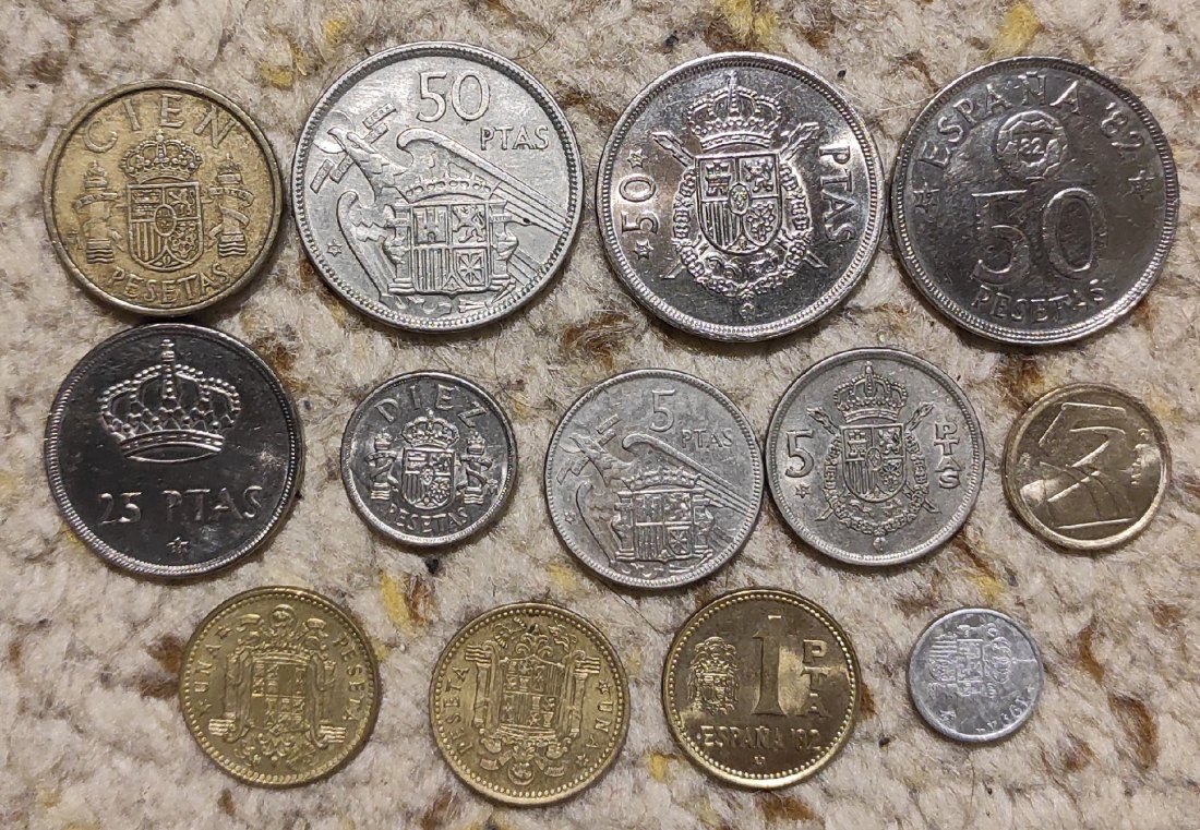  Set 094: Spanien Münzlot mit 12 verschiedenen Münzen   