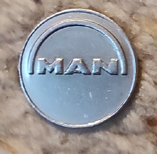  MAN Einkaufswagenchip aus Aluminium nahezu makellos   