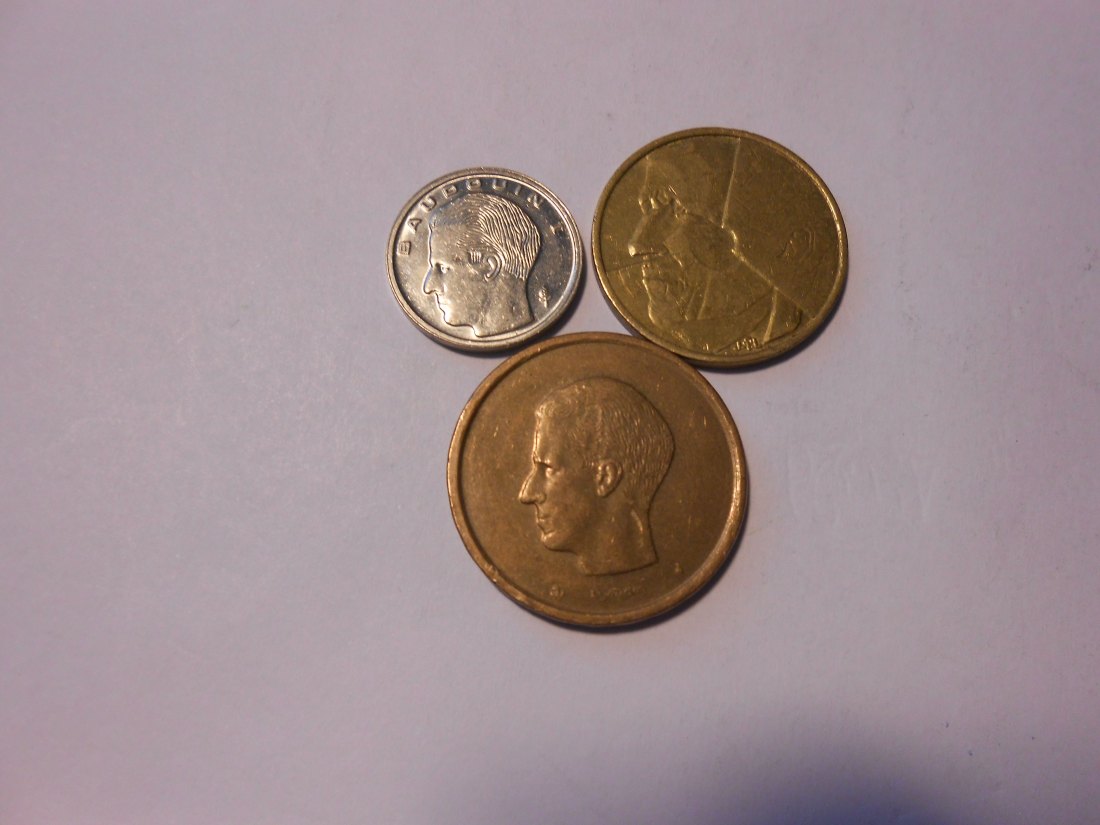  hn25 / Belgien, 3er Lot, 1 Franc 1989 BELGIQUE, 5 Francs 1986 BELGIË, 20 Francs 1981 BELGIQUE   