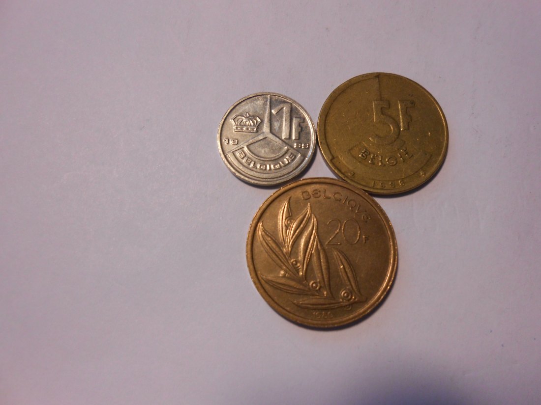 hn26 / Belgien, 3er Lot, 1 Franc 1989 BELGIQUE, 5 Francs 1986 BELGIË, 20 Francs 1980 BELGIQUE